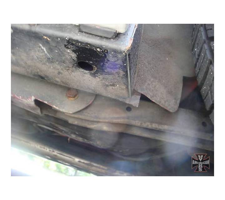 Clean RUST FREE Under carriage